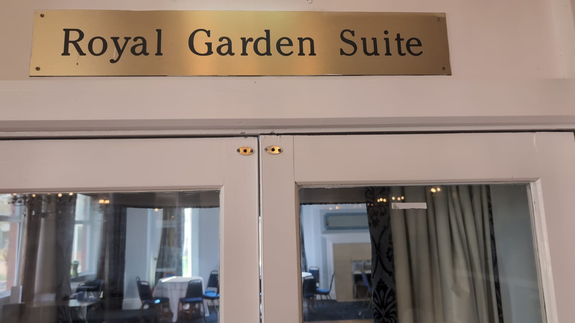 Royal Garden Suite — wedding breakfast setup