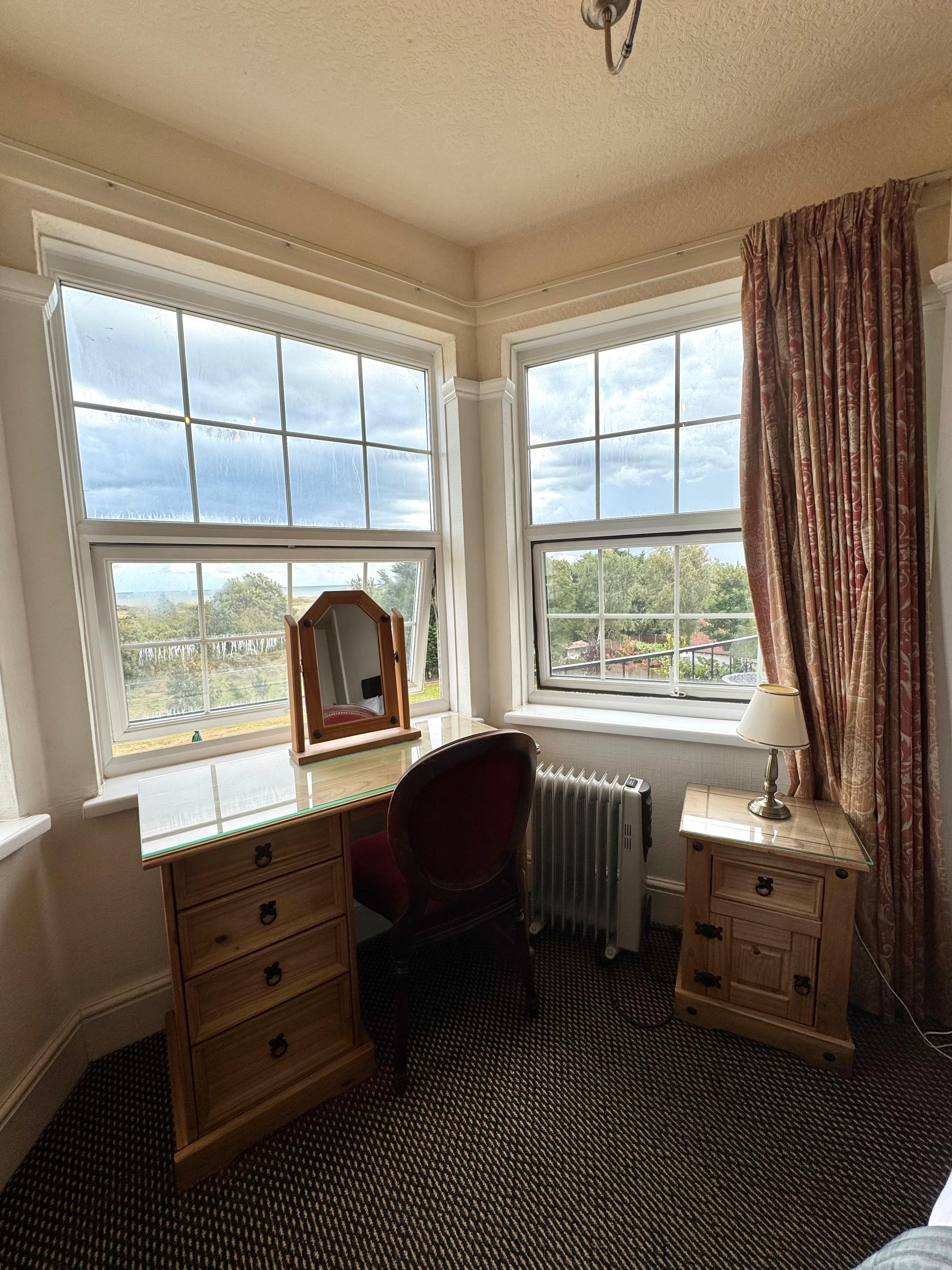 Deluxe Double room — sea view with bay window